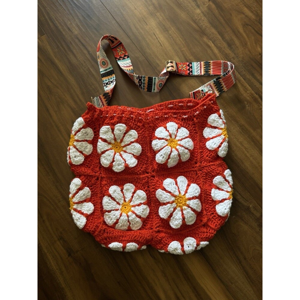 Hand Crocheted Daisy Shoulder Bag + Adjustable Strap | Mom Gift | Boho | Hippie - Picture 2 of 9